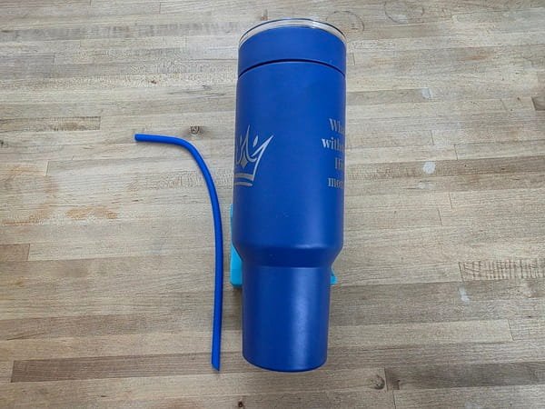 *Misfit* Whats a Queen Blue 40oz Engraved Tumbler - Image 2